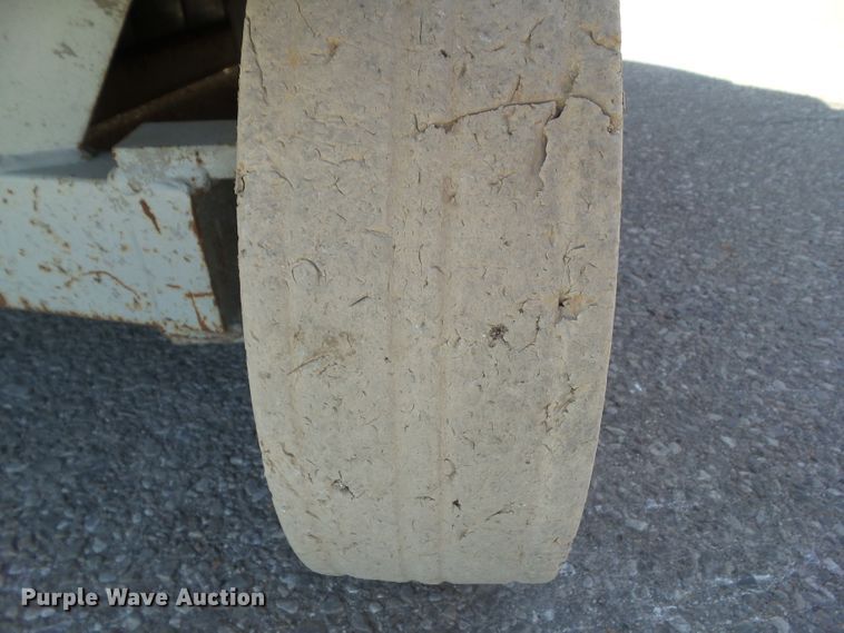 image for item HF9652 Skyjack SJIII 4626  scissor lift