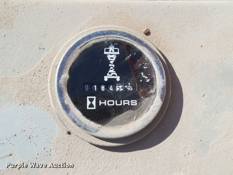 image for item HF9653 2008 Skyjack SJIII 3220  scissor lift