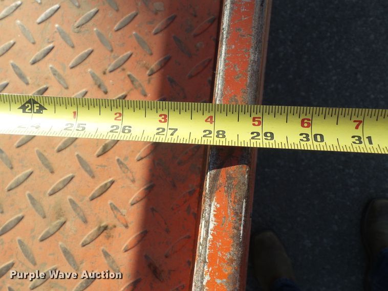 image for item HF9653 2008 Skyjack SJIII 3220  scissor lift