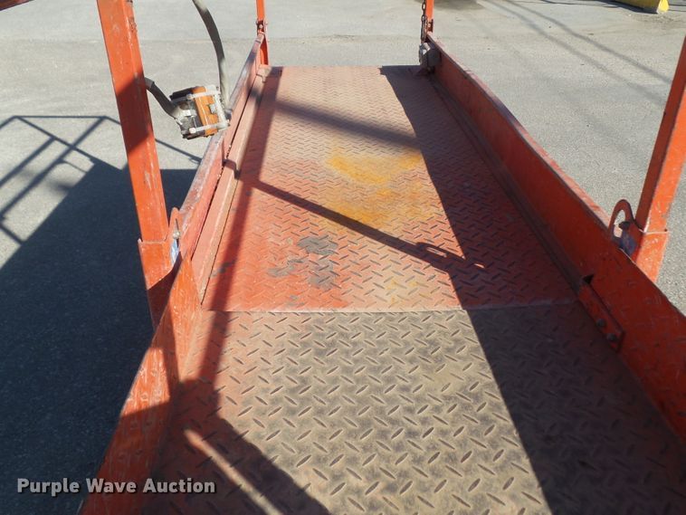 image for item HF9653 2008 Skyjack SJIII 3220  scissor lift