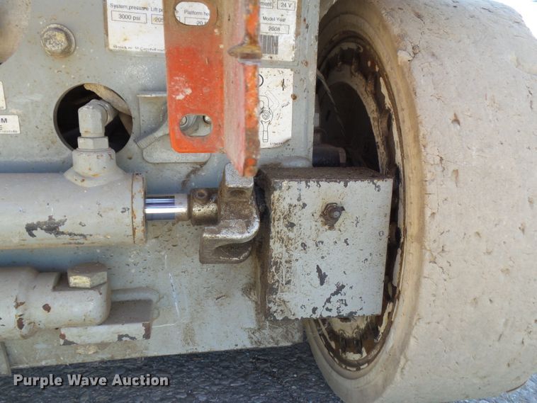 image for item HF9653 2008 Skyjack SJIII 3220  scissor lift