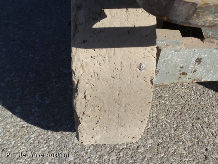 image for item HF9653 2008 Skyjack SJIII 3220  scissor lift