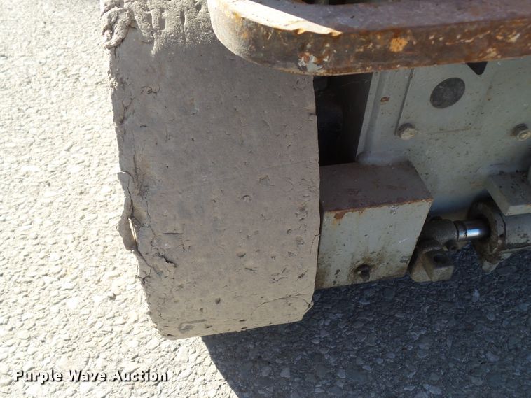 image for item HF9653 2008 Skyjack SJIII 3220  scissor lift