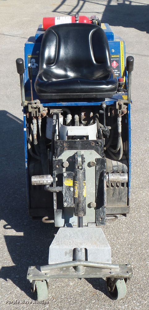 image for item HF9654 2013 National 5625 floor scraper