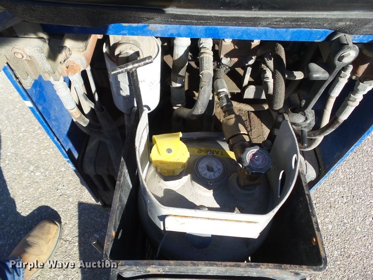 image for item HF9654 2013 National 5625 floor scraper