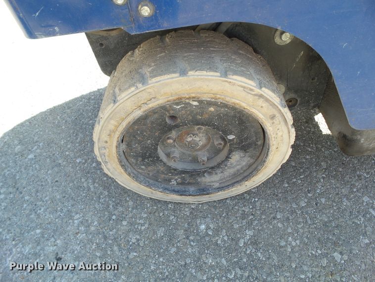 image for item HF9654 2013 National 5625 floor scraper