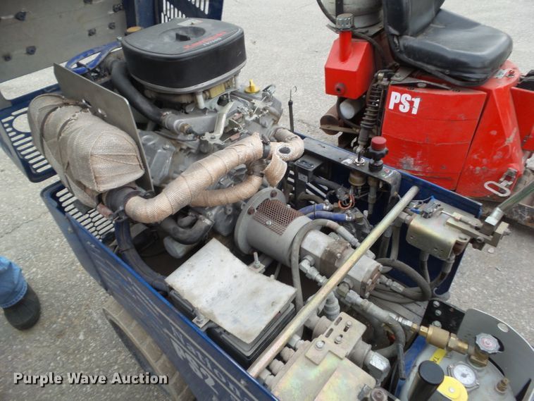 image for item HF9654 2013 National 5625 floor scraper