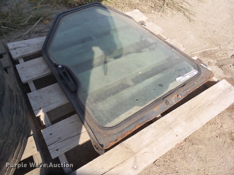 image for item HF9658 Bobcat 250 skid steer door