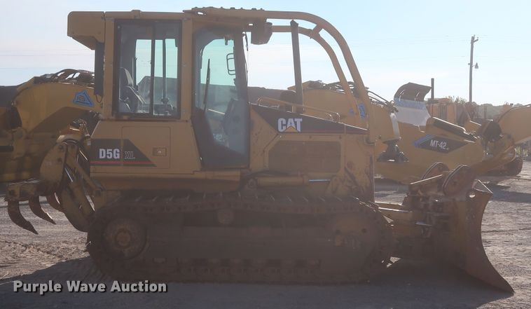 image for item HJ9430 2006 Caterpillar D5G  dozer