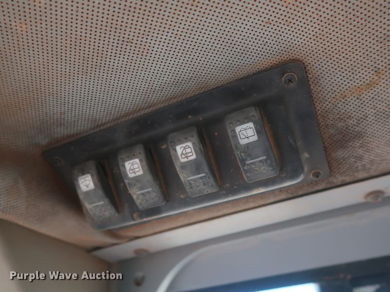 image for item HJ9430 2006 Caterpillar D5G  dozer