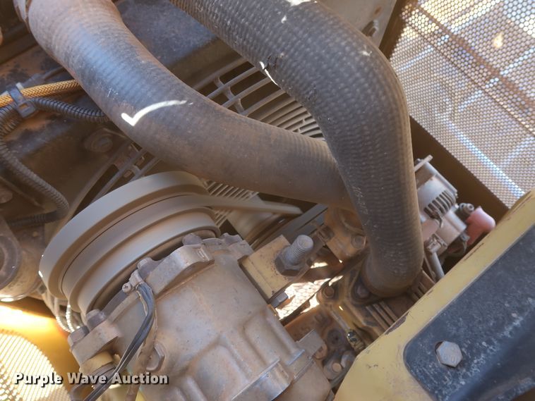 image for item HJ9430 2006 Caterpillar D5G  dozer