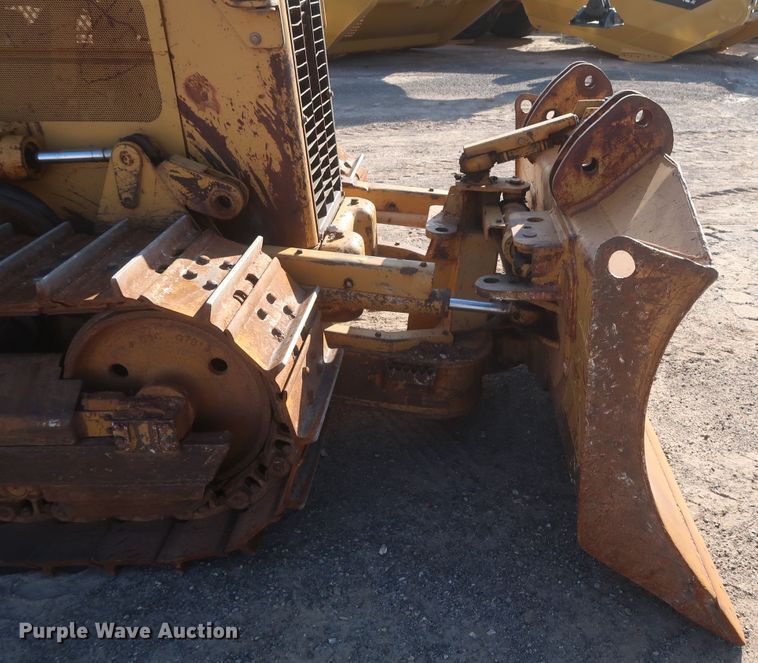 image for item HJ9430 2006 Caterpillar D5G  dozer