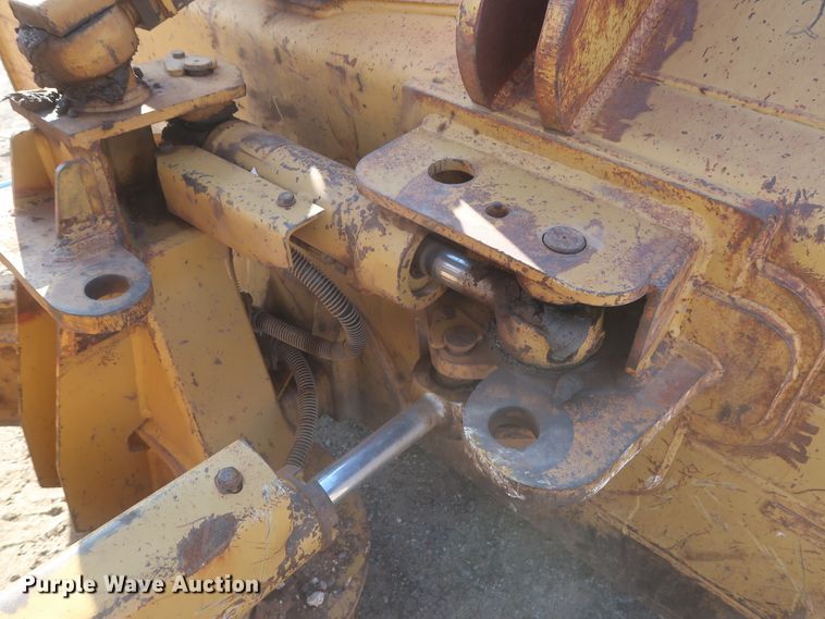 image for item HJ9430 2006 Caterpillar D5G  dozer