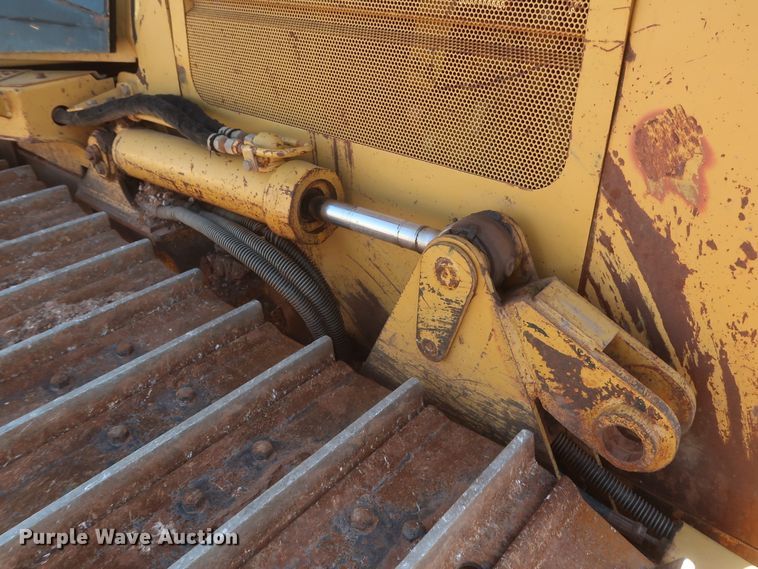 image for item HJ9430 2006 Caterpillar D5G  dozer