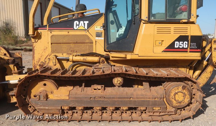 image for item HJ9430 2006 Caterpillar D5G  dozer