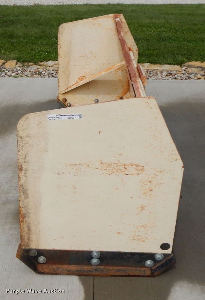 image for item HJ9687 93"W skid steer snow pusher