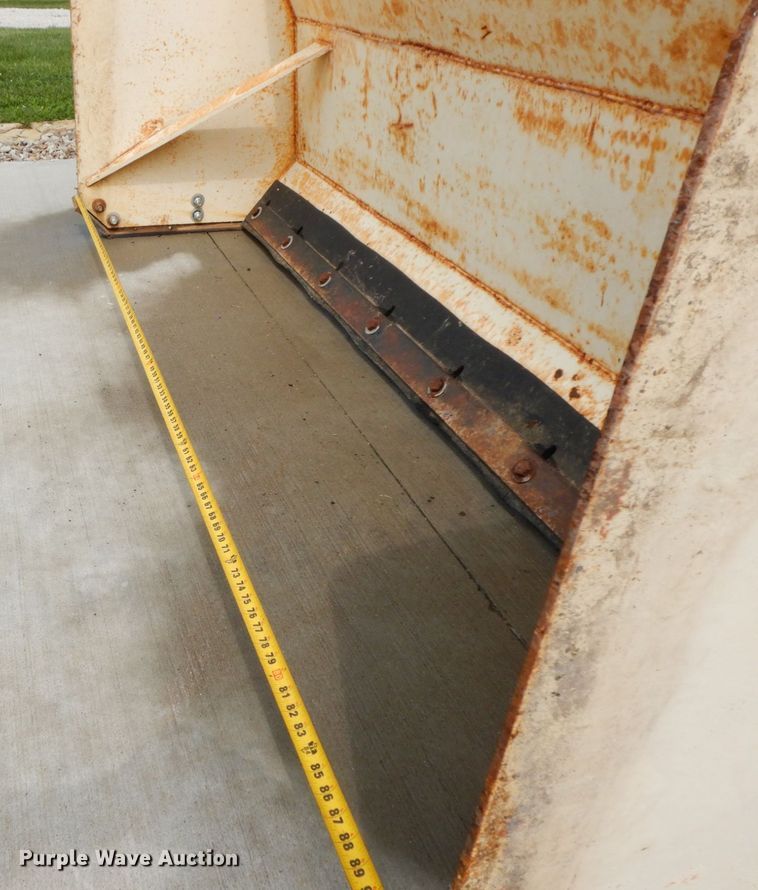 image for item HJ9687 93"W skid steer snow pusher