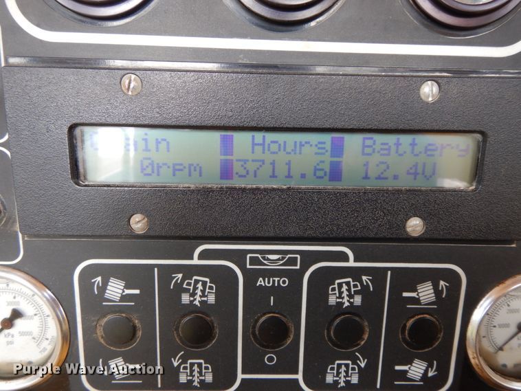 image for item HJ9722 1998 Vermeer T755 Commander  trencher