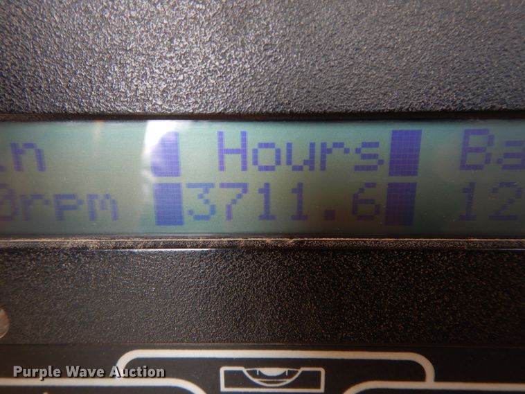 image for item HJ9722 1998 Vermeer T755 Commander  trencher