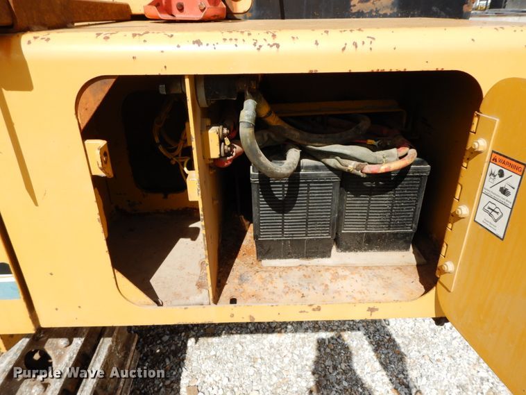 image for item HJ9722 1998 Vermeer T755 Commander  trencher