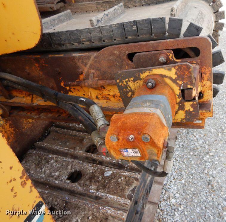 image for item HJ9722 1998 Vermeer T755 Commander  trencher