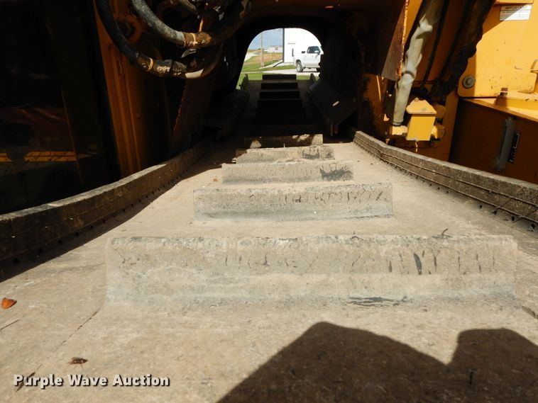 image for item HJ9722 1998 Vermeer T755 Commander  trencher