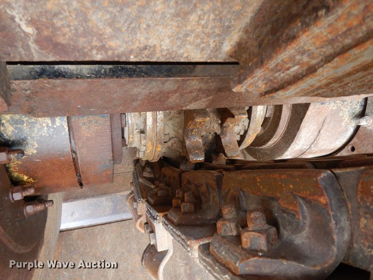 image for item HJ9722 1998 Vermeer T755 Commander  trencher