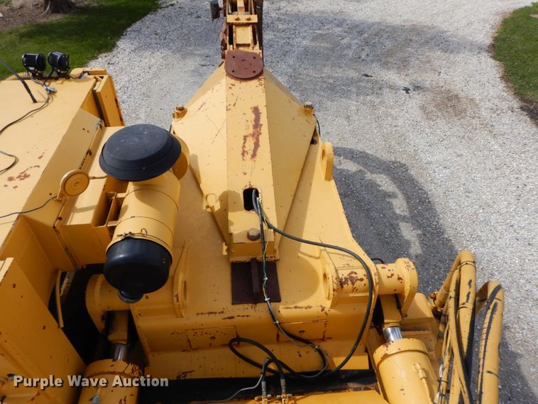 image for item HJ9722 1998 Vermeer T755 Commander  trencher