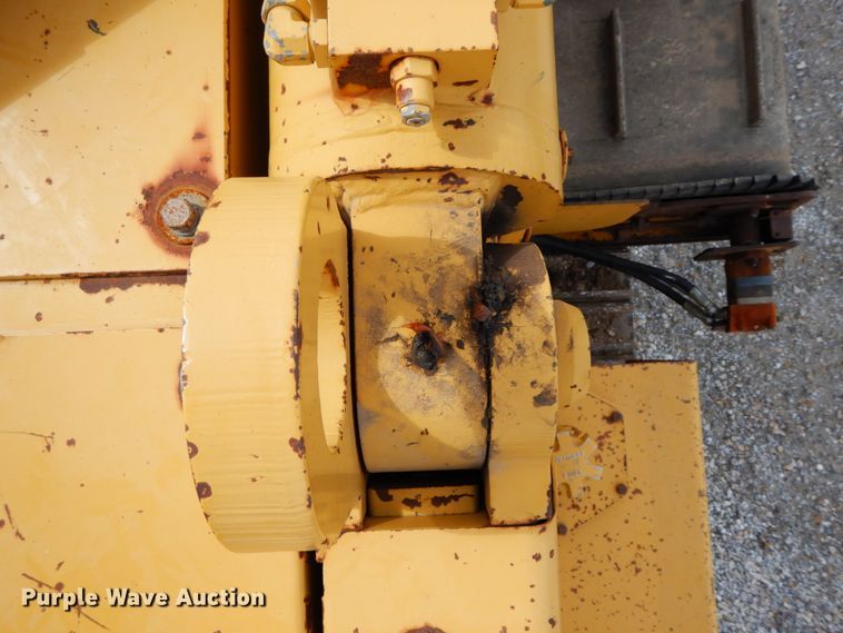 image for item HJ9722 1998 Vermeer T755 Commander  trencher