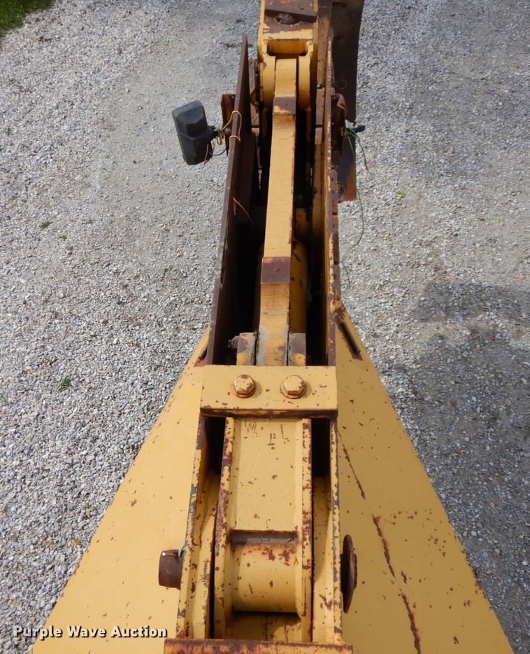 image for item HJ9722 1998 Vermeer T755 Commander  trencher