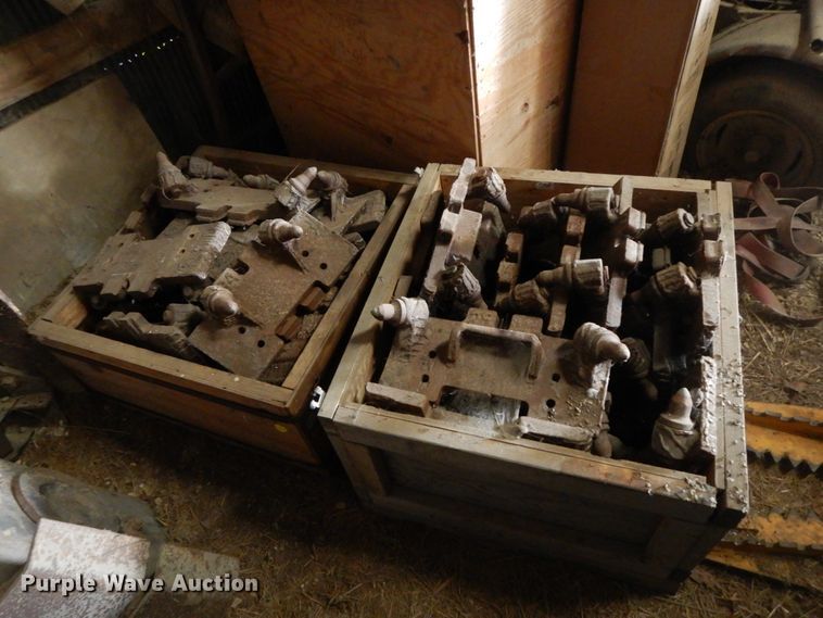 image for item HJ9722 1998 Vermeer T755 Commander  trencher