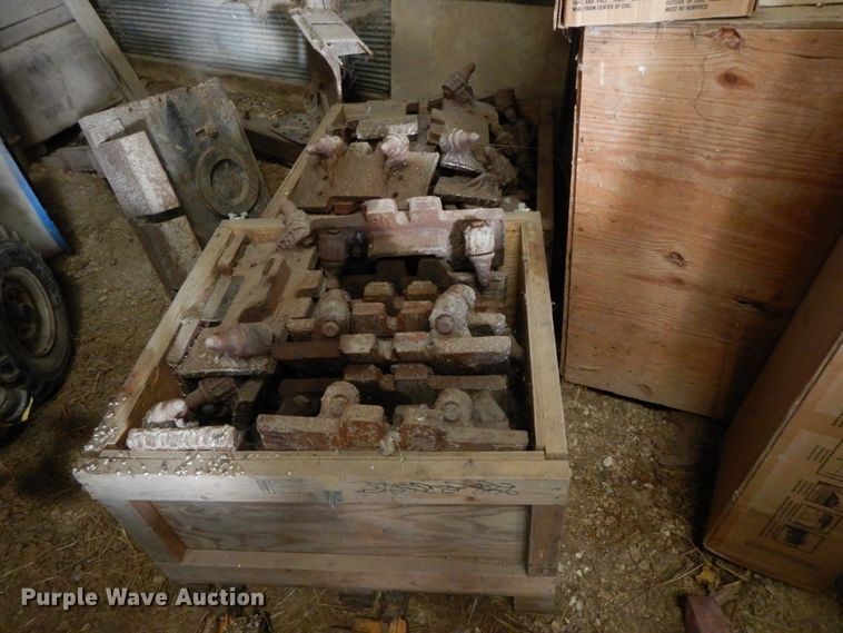 image for item HJ9722 1998 Vermeer T755 Commander  trencher