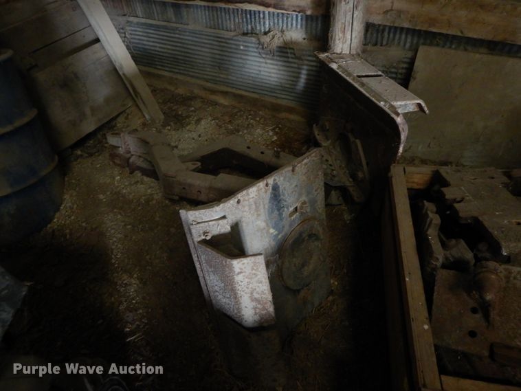 image for item HJ9722 1998 Vermeer T755 Commander  trencher