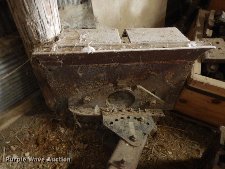 image for item HJ9722 1998 Vermeer T755 Commander  trencher