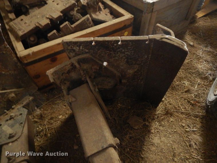 image for item HJ9722 1998 Vermeer T755 Commander  trencher