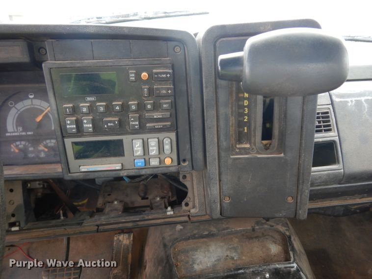 image for item HN9280 1992 GMC TopKick C5500  flatbed truck