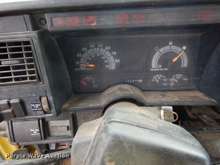 image for item HN9280 1992 GMC TopKick C5500  flatbed truck