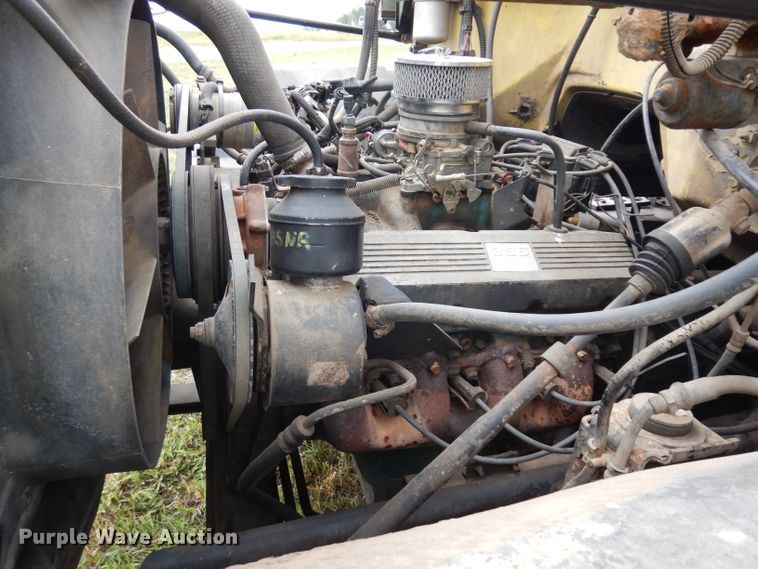 image for item HN9280 1992 GMC TopKick C5500  flatbed truck