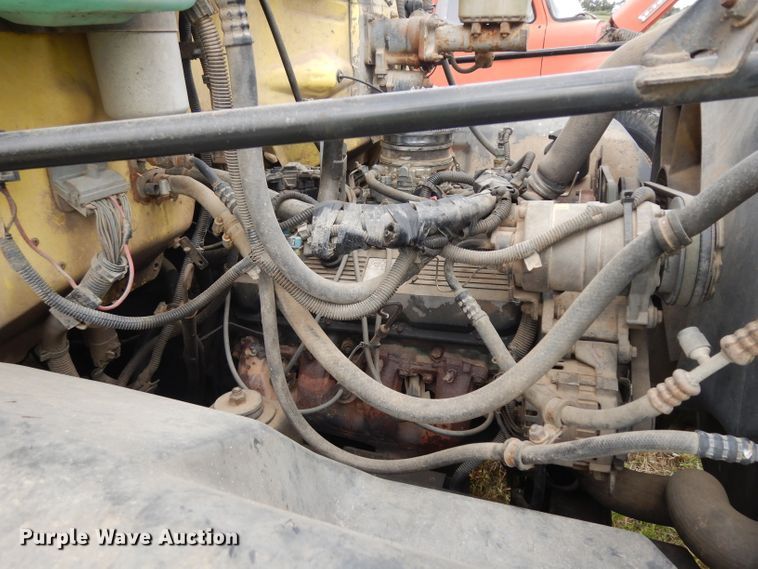 image for item HN9280 1992 GMC TopKick C5500  flatbed truck