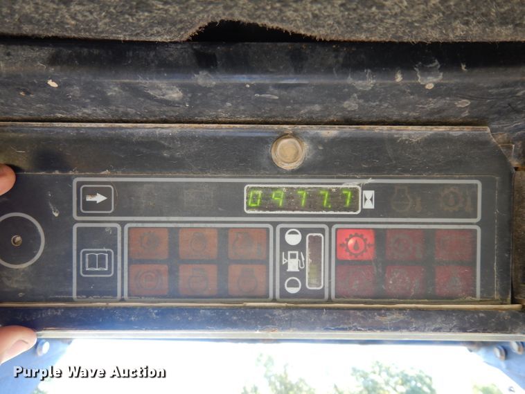 image for item HN9304 John Deere 8875  skid steer loader