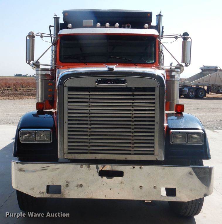 image for item HO9173 1997 Freightliner FLD  dump truck