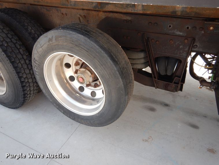 image for item HO9173 1997 Freightliner FLD  dump truck