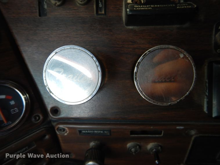 image for item HO9173 1997 Freightliner FLD  dump truck