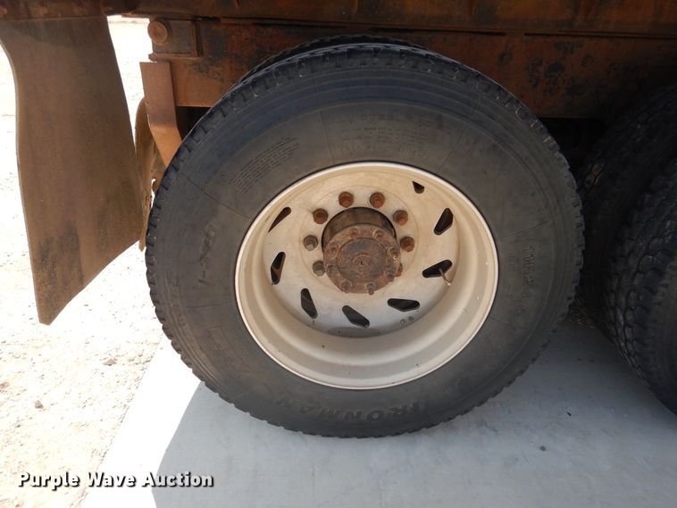 image for item HO9173 1997 Freightliner FLD  dump truck