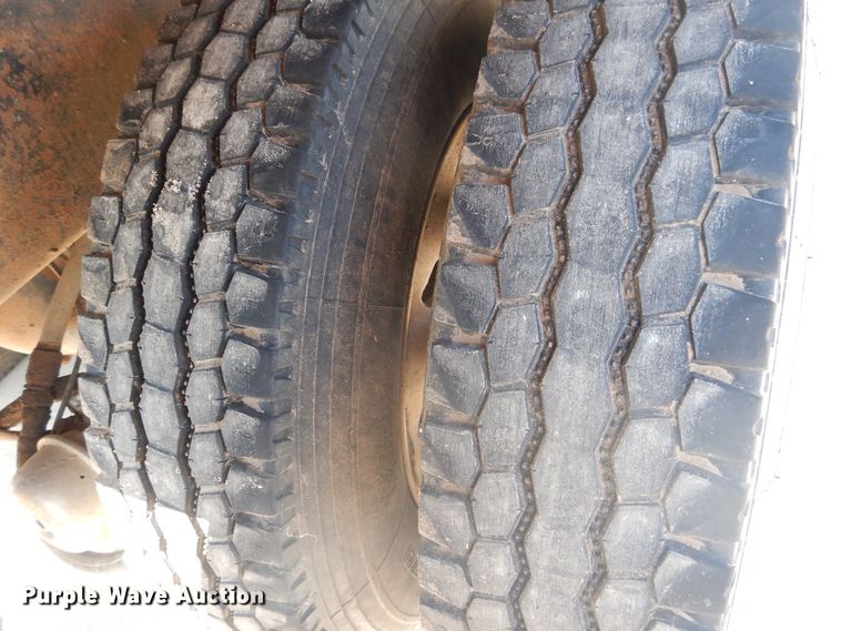 image for item HO9173 1997 Freightliner FLD  dump truck