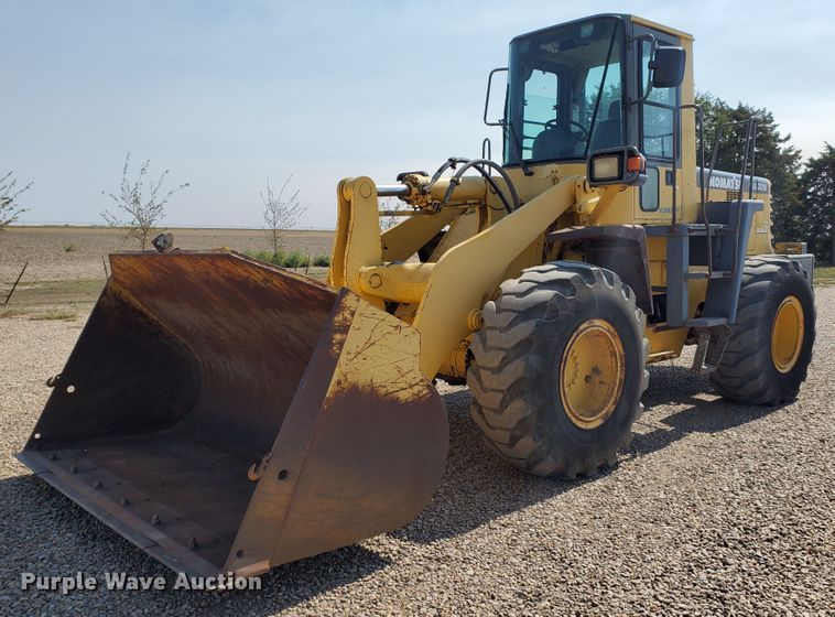 image for item HO9659 1996 Komatsu WA320-3L  wheel loader