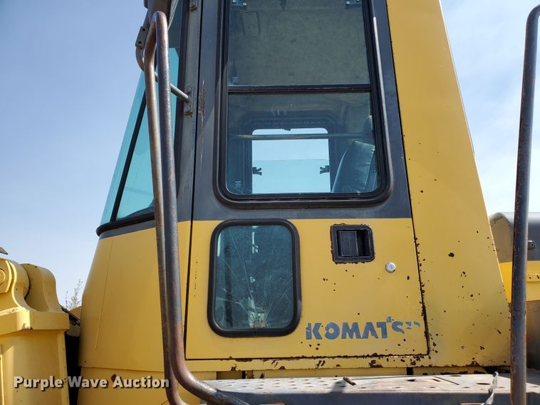 image for item HO9659 1996 Komatsu WA320-3L  wheel loader