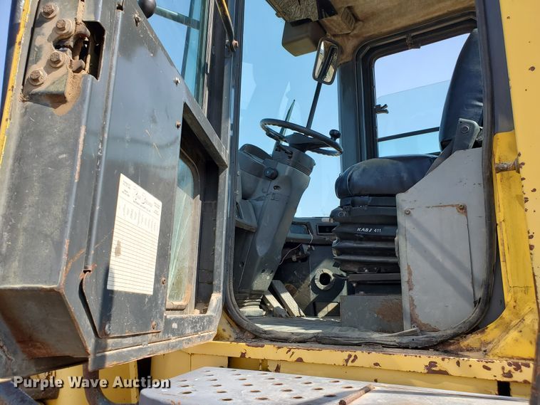 image for item HO9659 1996 Komatsu WA320-3L  wheel loader