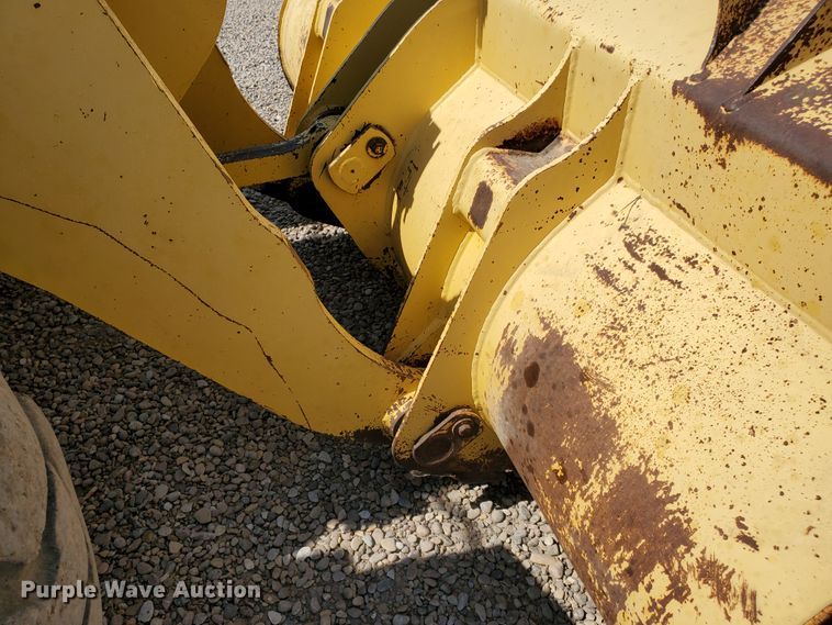 image for item HO9659 1996 Komatsu WA320-3L  wheel loader