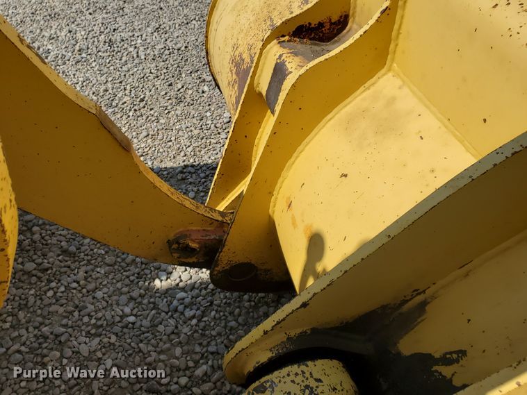 image for item HO9659 1996 Komatsu WA320-3L  wheel loader